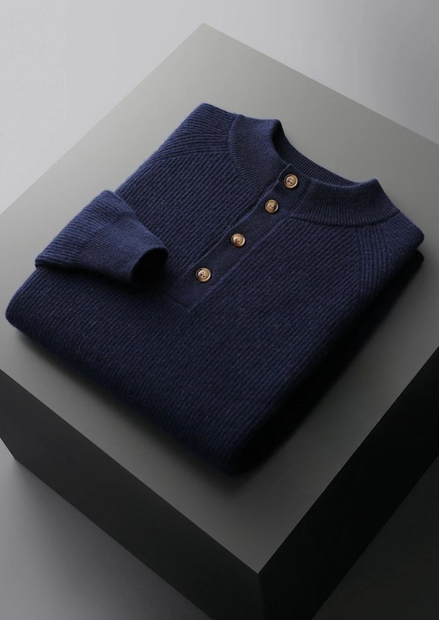 Classic Ribbed Henley Sweater in Cashmere
