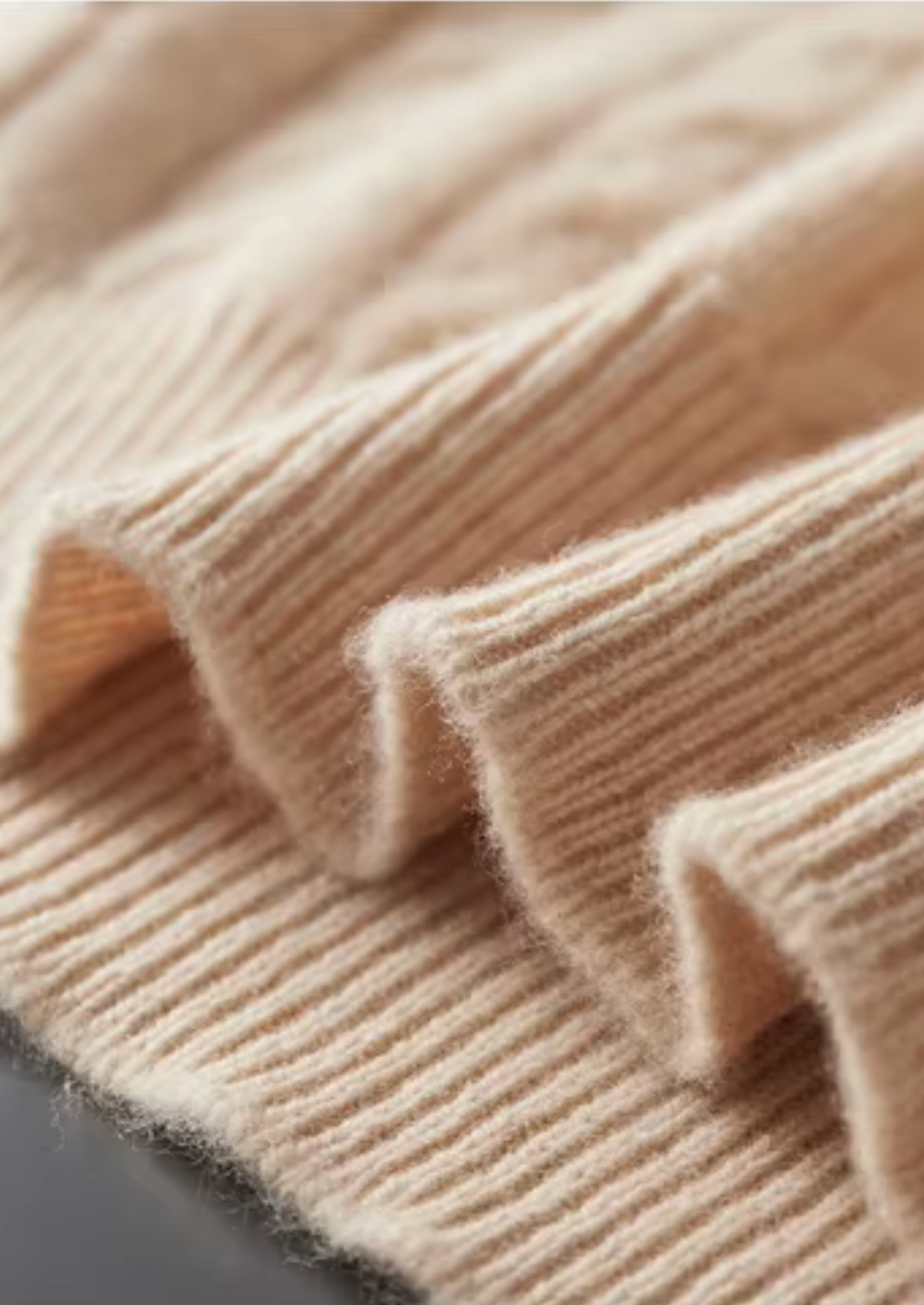 Henley Sweater in Merino Wool Classic Knit